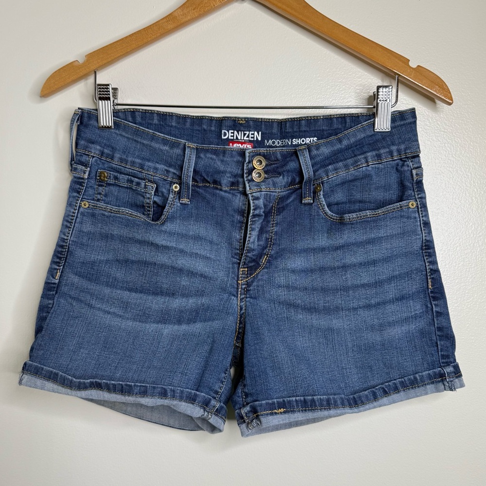 Denizen by Levi’s Denim Jean Modern Shorts 4” cuffed hem Mid Rise 29” waist